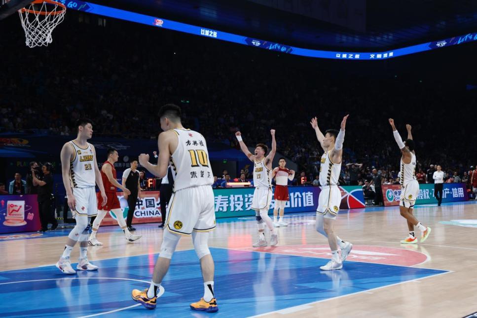 开云官网-顶级球员,拿不到顶薪?