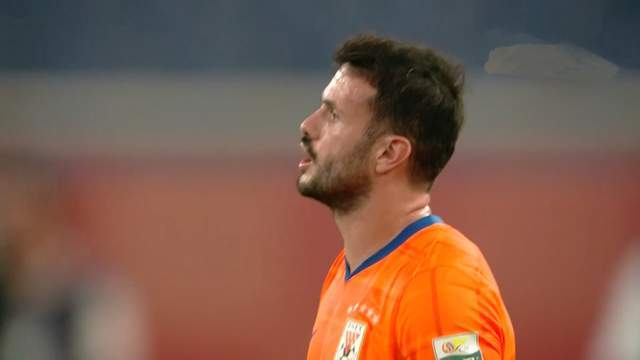 崔康熙要抢功韩鹏？瓦科续约有竞争，泰山队仅剩22将，遇冤家裁判