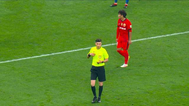 崔康熙要抢功韩鹏？瓦科续约有竞争，泰山队仅剩22将，遇冤家裁判