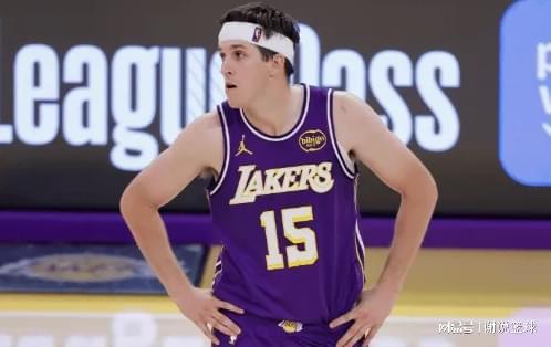 开云在线-湖人打雄鹿仍被看好，先发四号位即将回归，6+2前锋无缘战老东家