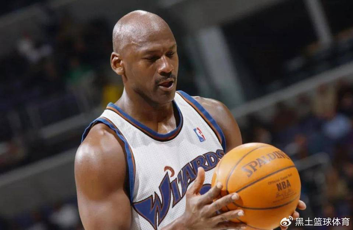 40岁詹姆斯,40岁贾巴尔,40岁乔丹,差距一目了然!|洛杉矶湖人队|明尼苏达森林狼队|华盛顿奇才队|迈克尔·乔丹|篮板_新浪体育_新浪新闻