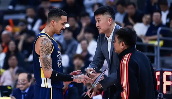 开云娱乐-萨姆纳和奎因已经把宏远当家！真心喜欢这里，希望带领广东夺冠|广东宏远|广东男篮|徐杰|深圳男篮|篮板_新浪体育_新浪新闻