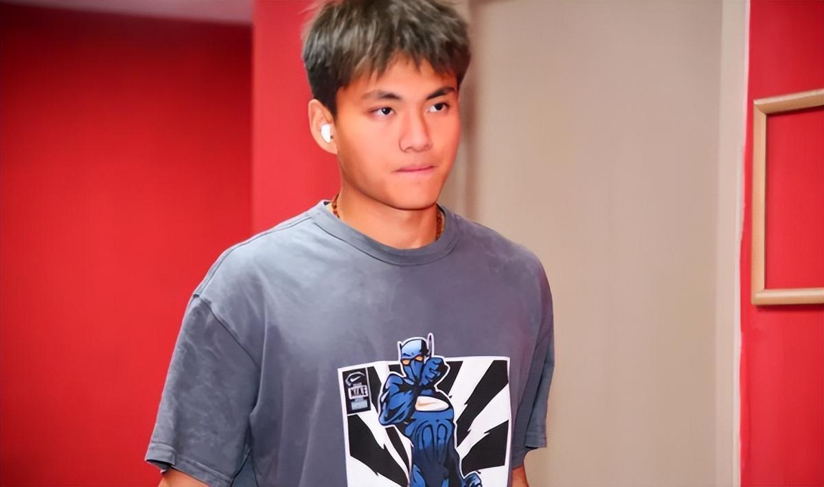 两场比赛10分！助力国足小组第一，马竞出品的他成男足的奥布拉克