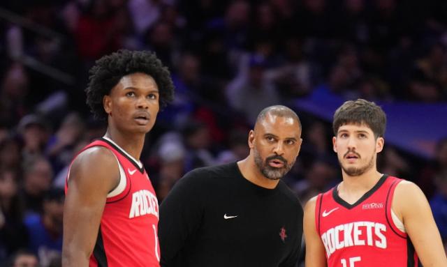 1732777421117023665.png 开云官网-【观察】火箭14胜6负崛起:后哈登时代变防守铁军