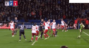 【德甲】波鸿3比2拜仁 于帕染红+送点