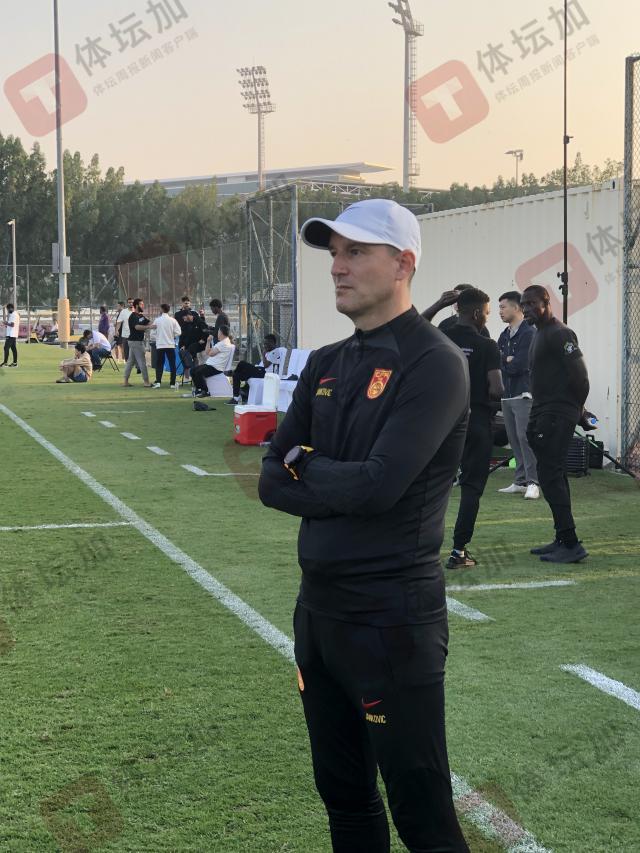 开云娱乐-国足热身五球大胜权当大量课 丢球引扬科维奇不满