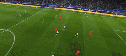 kaiyun-巴黎客场1-2遭葡萄牙体育绝杀，路易斯-苏亚雷斯梅开二度