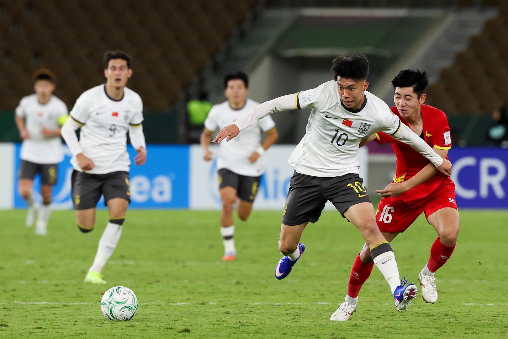 开云APP-明晚争冠!本届U23亚洲杯中国队已击败三个小组第一,日本队会是第四个吗?