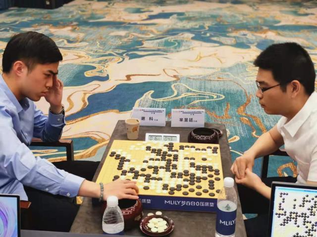 1619950111236079747.jpg 开云在线-梦百合杯决赛芈昱廷抢到赛点,突破一冠群一步之遥