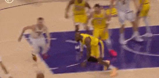 开云入口-绝杀!湖人干翻掘金!41岁詹姆斯史诗级救球...