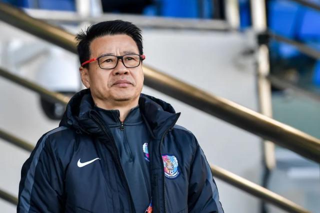 开云官网-吴金贵教导球员应该知足：医生教授收入还没你们多